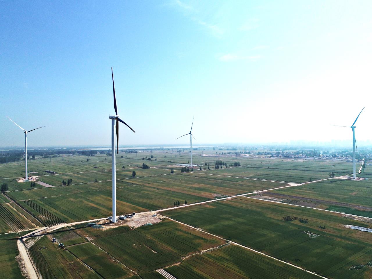 阳光新能源首个风力电站成功并网，涉足风电开发领域